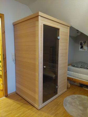 Infrarotkabine mit einer maßgeschneiderten Wunsch-Tiefe ab 80 bis 97 cm